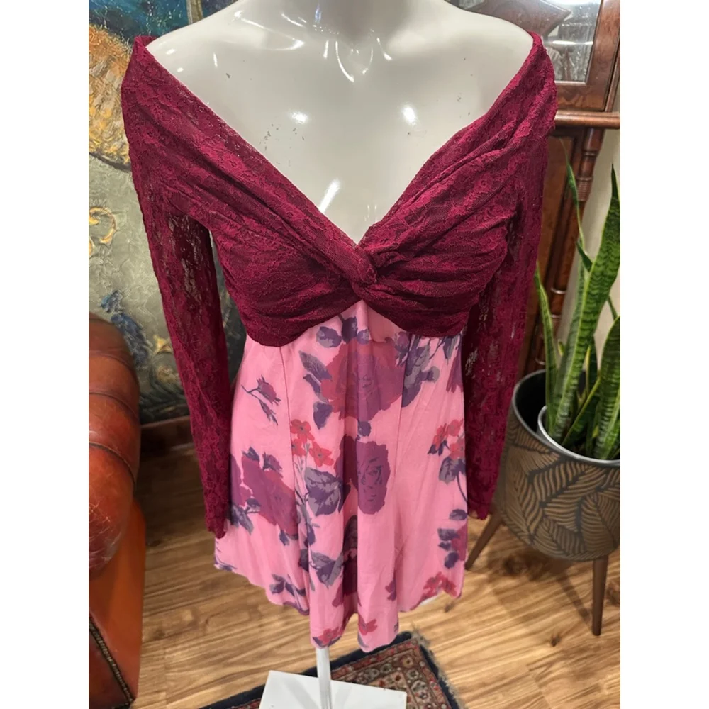 Kimchi Blue Urban Outfitters Pink Floral Mini Dress Medium NWT - Picture 4 of 15